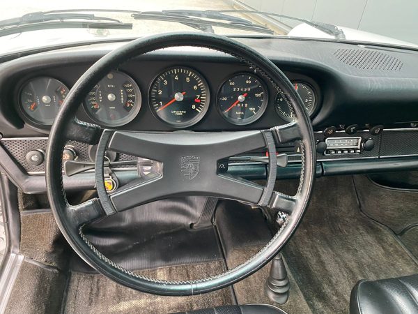 1969 Porsche 911S Coupe Silver — photo 17