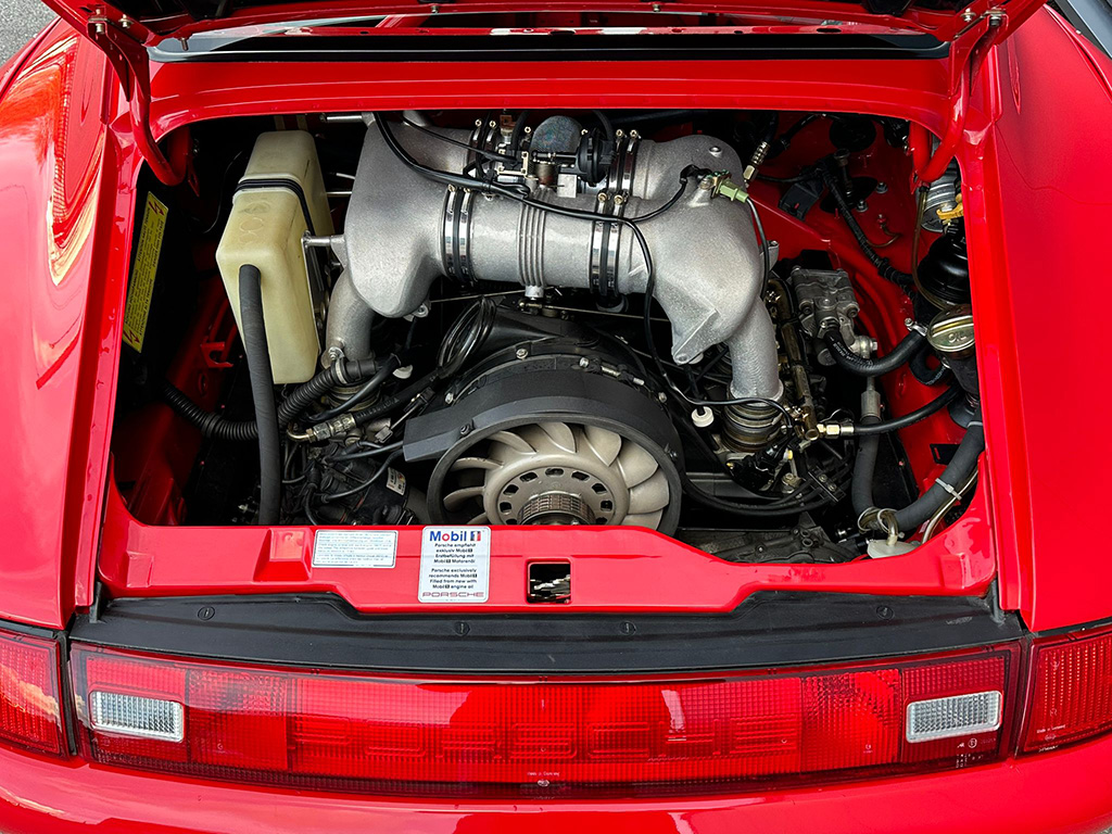 Type M64/75 air-cooled flat-six in the 1997 Porsche 911 Cup 3.8 RSR