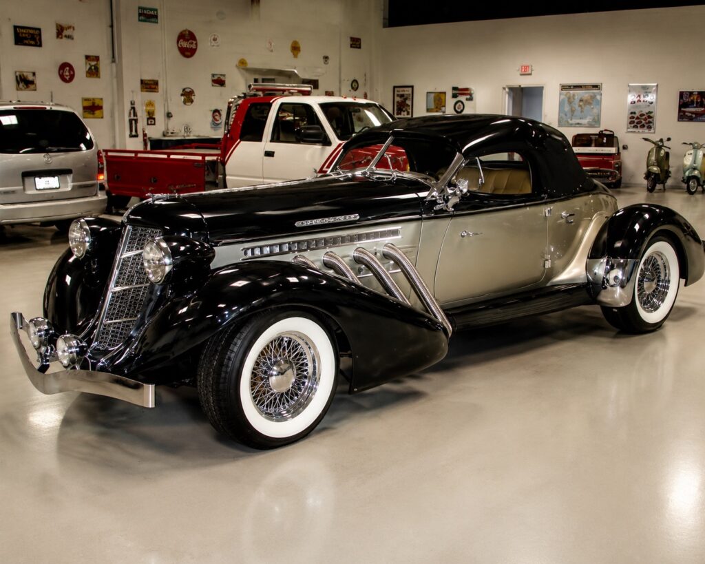1933 Auburn Boattail Speedster Recreation — photo 1