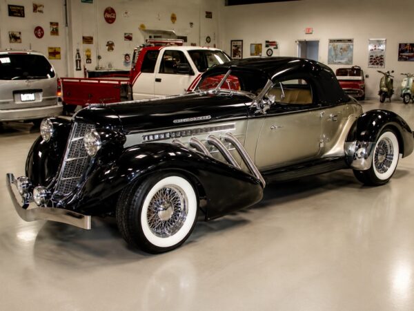 1933 Auburn Boattail Speedster Recreation — photo 1