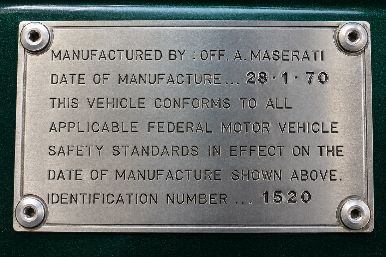 Factory identification plate, chassis 1520