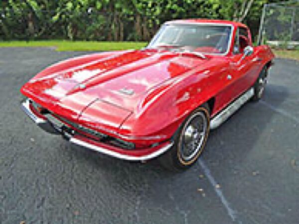 1965 Chevrolet Corvette Coupé — photo 1